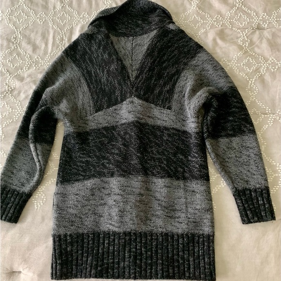 Like new BANANA REP cozy, warm wool sweater - Picture 4 of 10